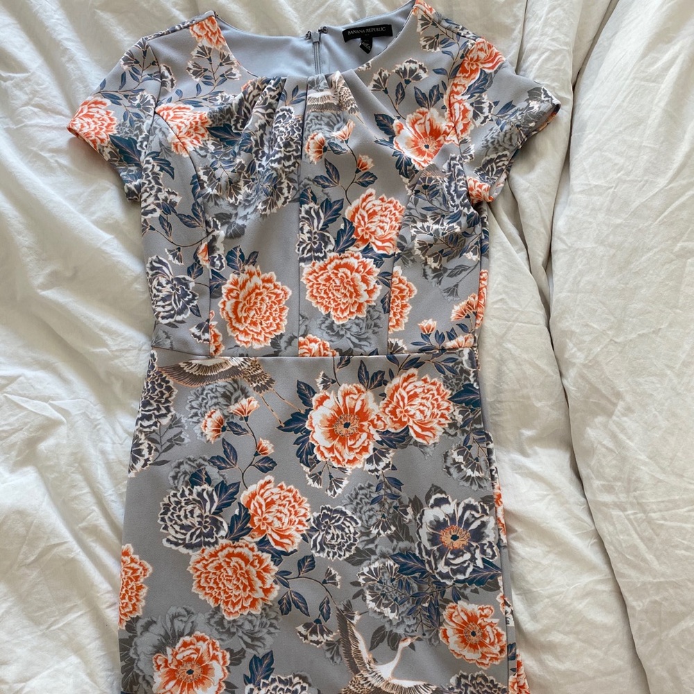 Banana republic work dress size 4 petite